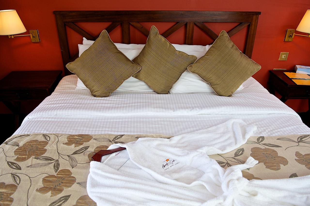 Treetops Mweiga Екстериор снимка